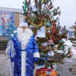 Конкурс креативных новогодних ёлок